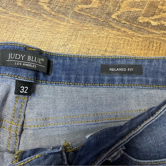 Judy Blue Relaxed Fit Womens Size 32 JB8271 Mid-Rise Blue Denim Jeans Distressed - Picture 4 of 10